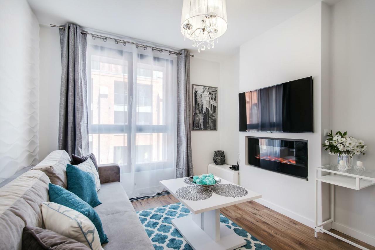 Apartments Cracow Wawrzynca By Noclegi Renters Krakow Luaran gambar